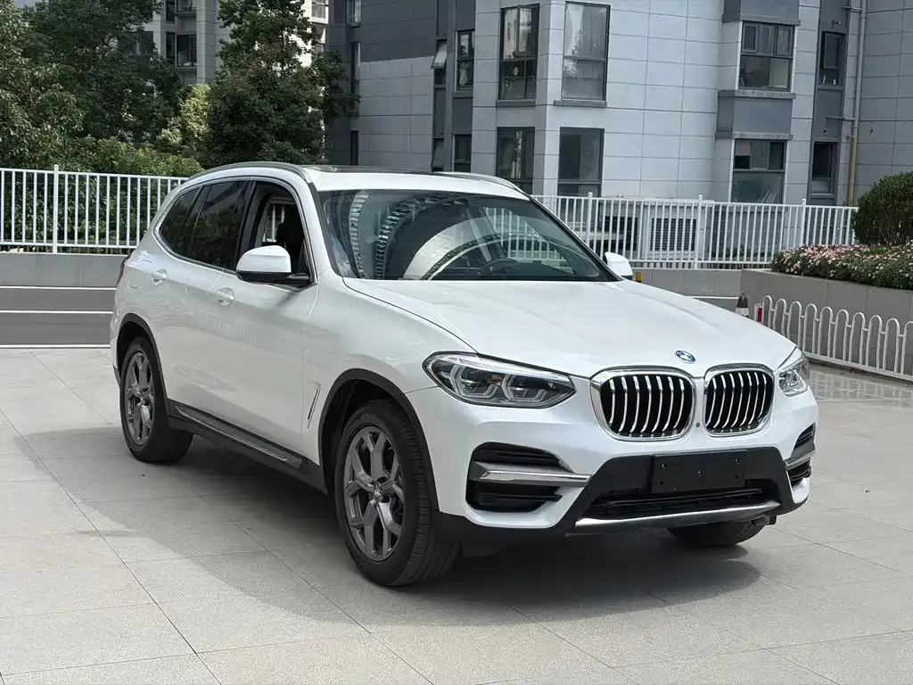 BMW X3 — фото 7