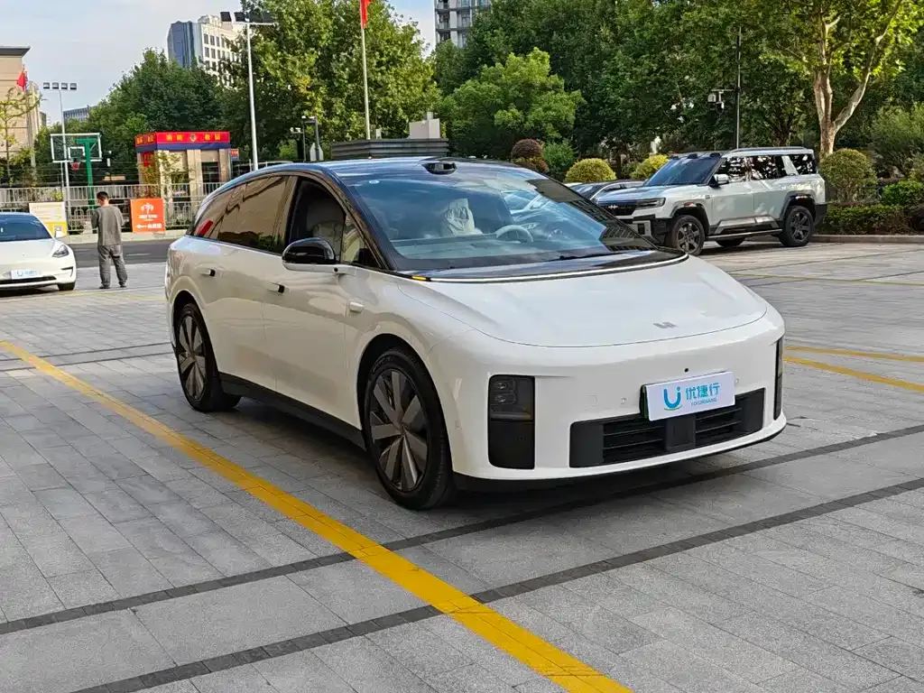 Li Auto Li i6 — фото 7
