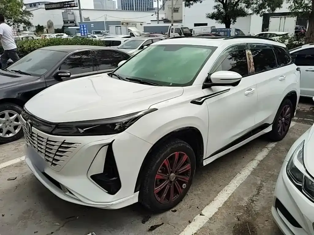 Changan CS75 PLUS — фото 2