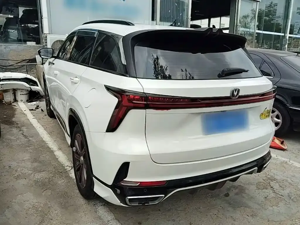 Changan CS75 PLUS — фото 6