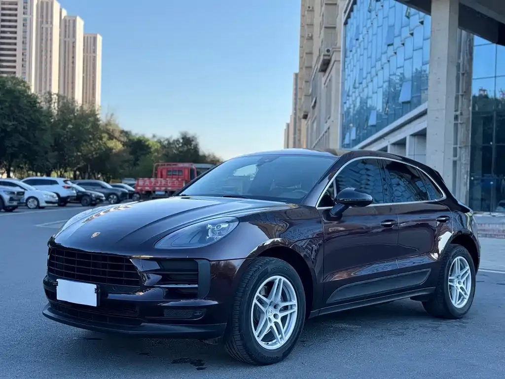 Porsche Macan — фото 1