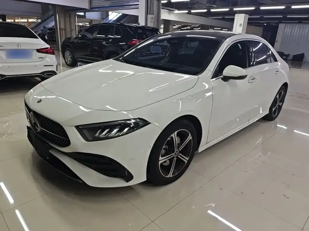 Mercedes-Benz A-Class — фото 1