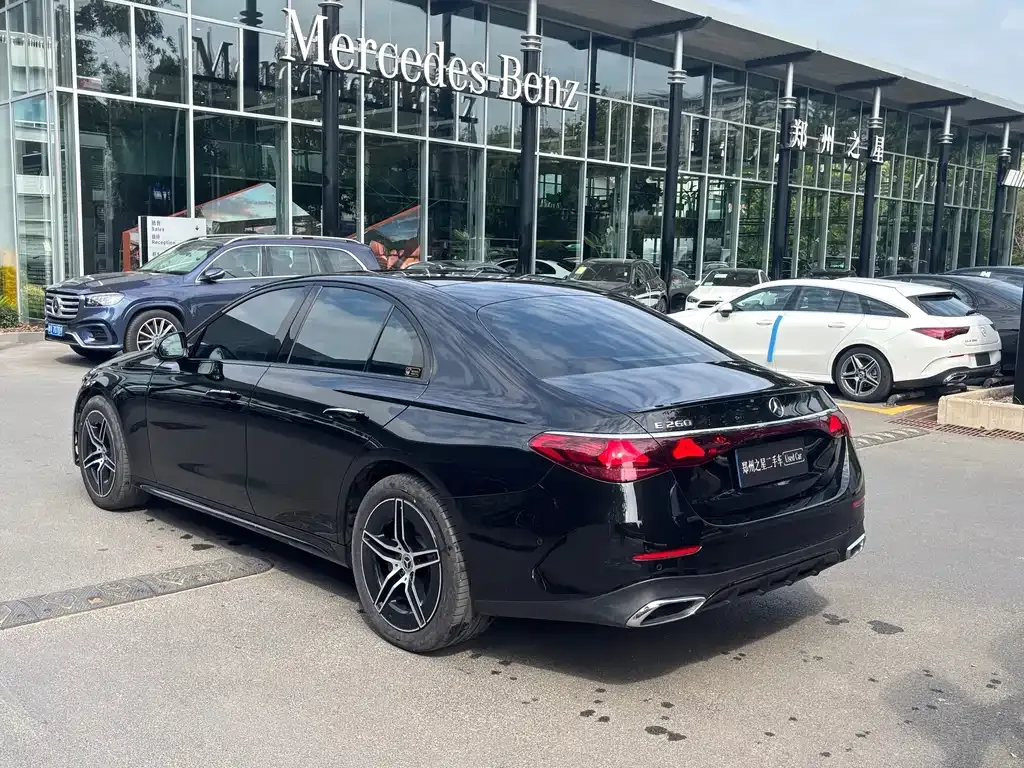 Mercedes-Benz E-Class (Import) — фото 3