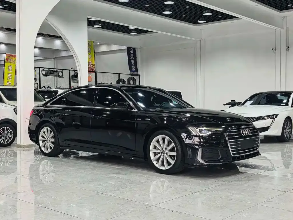 Audi A6L — фото 5