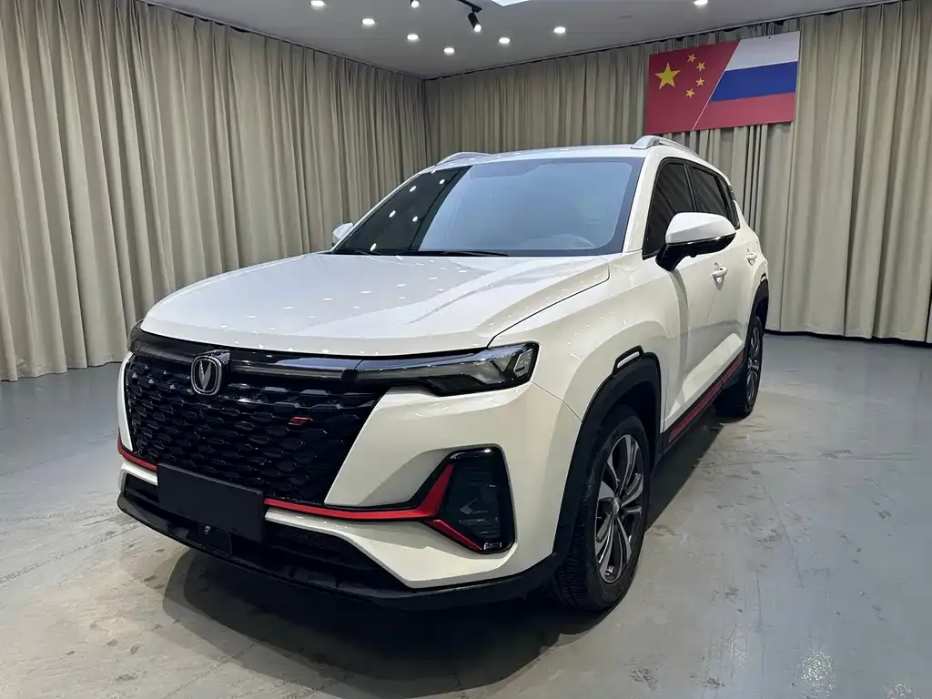 Changan CS35PLUS — фото 1