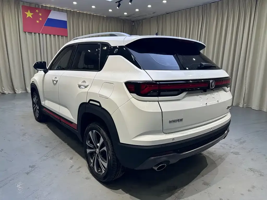 Changan CS35PLUS — фото 3