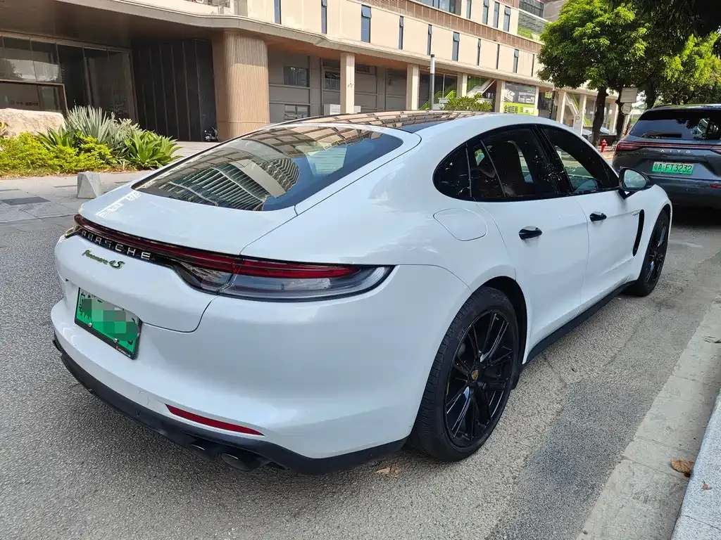 Porsche Panamera Hybrid — фото 7