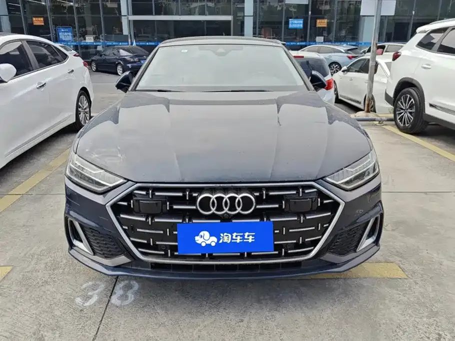Audi A7L — фото 2