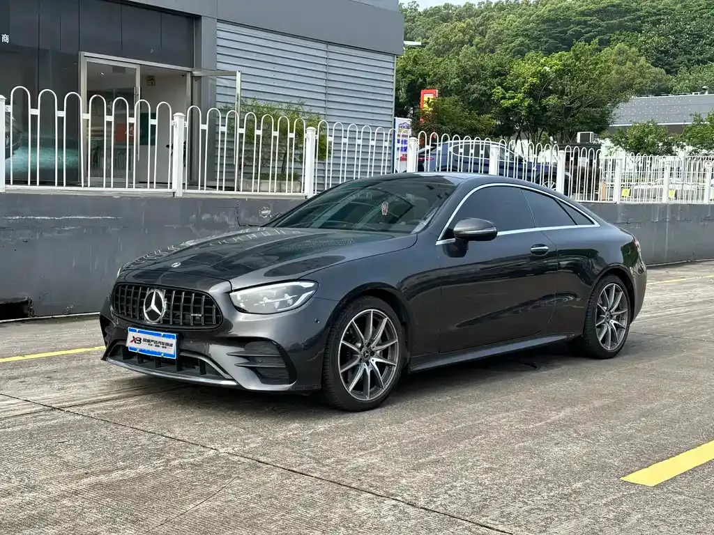 Mercedes-Benz E-Class (Import) — фото 2