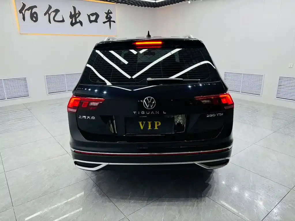 Volkswagen Tiguan L — фото 8