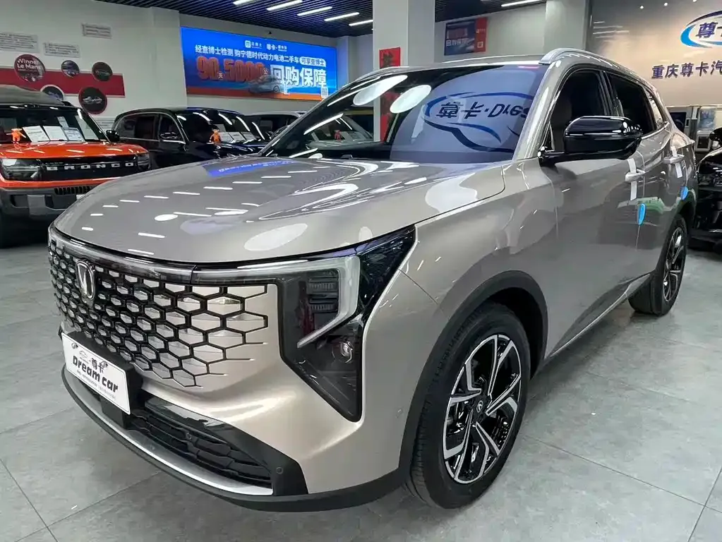 Changan CS55PLUS — фото 1