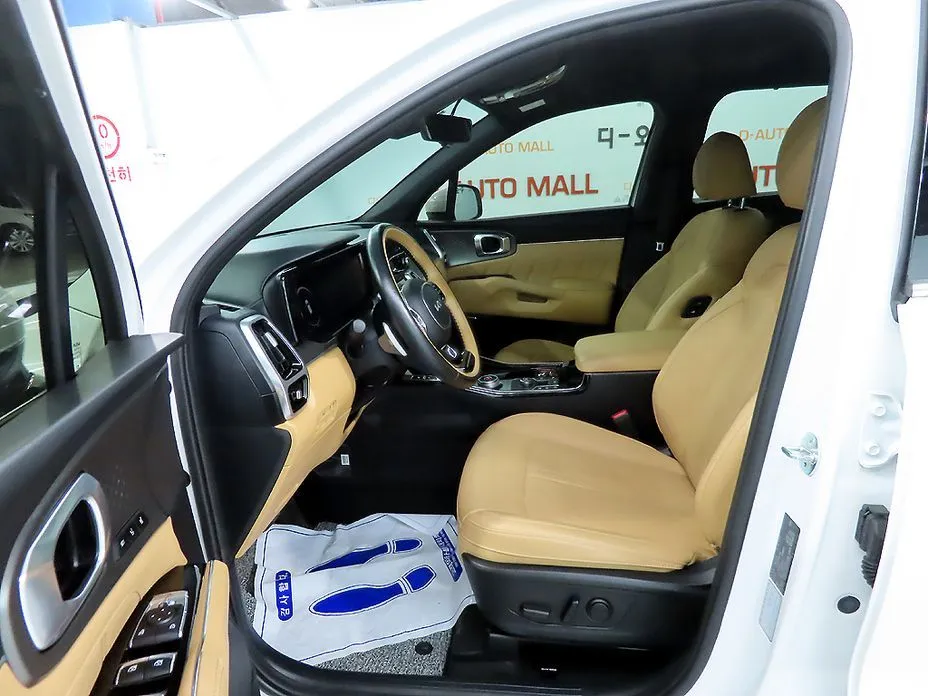 Kia Sorento — фото 7
