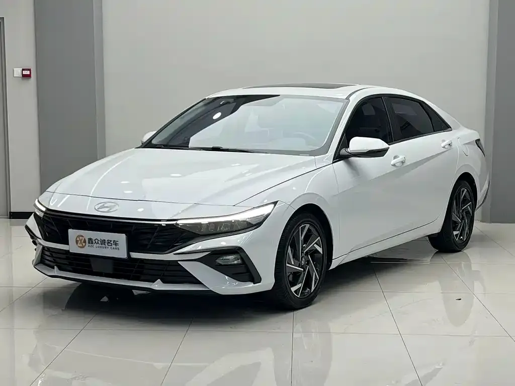 Hyundai Elantra — фото 4