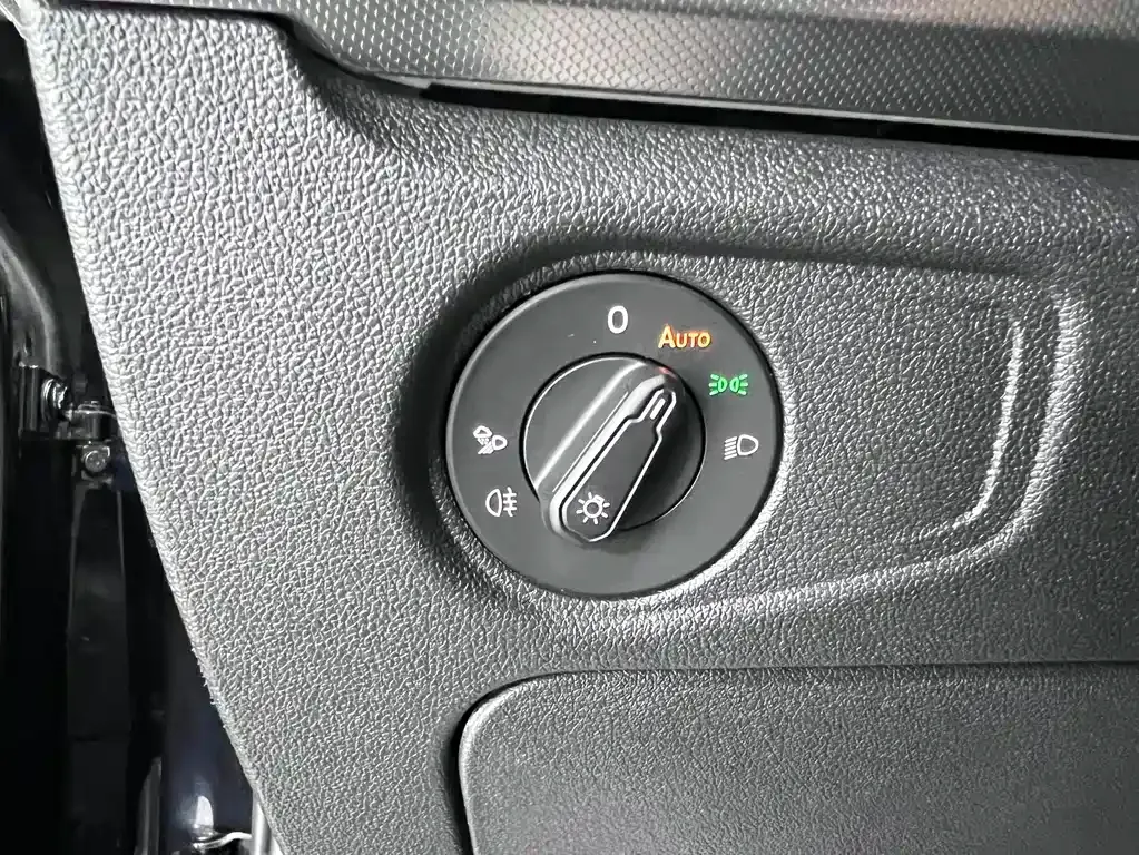 Volkswagen Passat — фото 10
