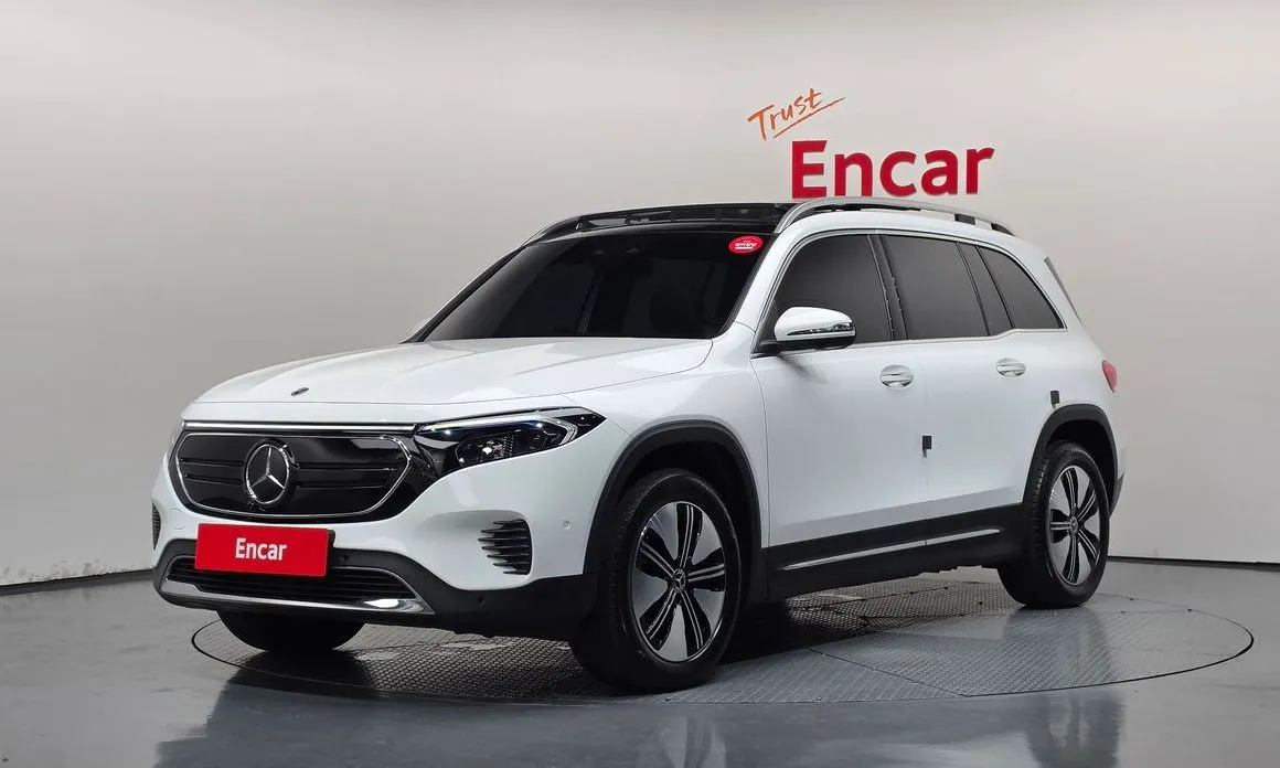 Mercedes-Benz EQB — фото 1