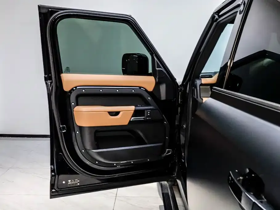 Land Rover Defender — фото 5