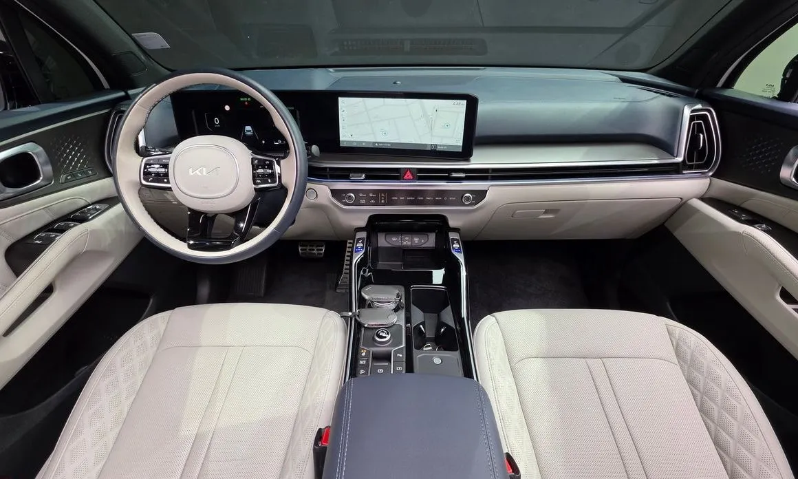Kia Sorento — фото 8