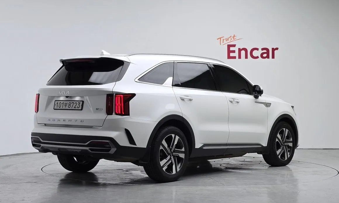 Kia Sorento — фото 4