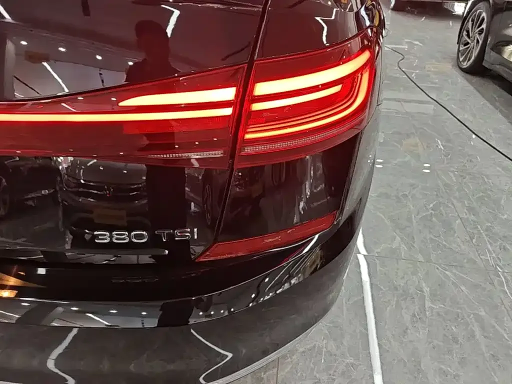 Volkswagen Passat — фото 7