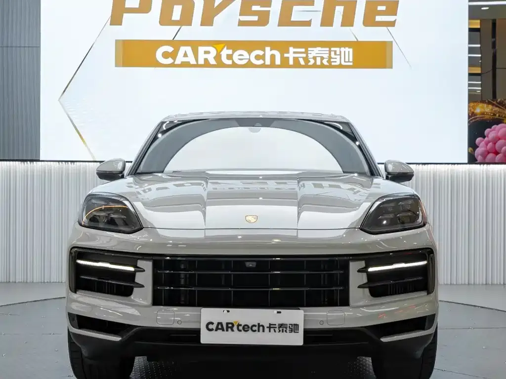 Porsche Cayenne — фото 1