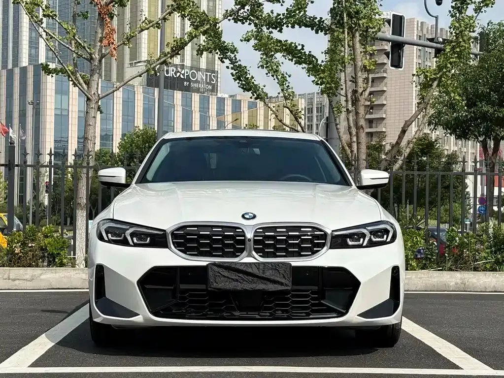BMW 3 Series — фото 1