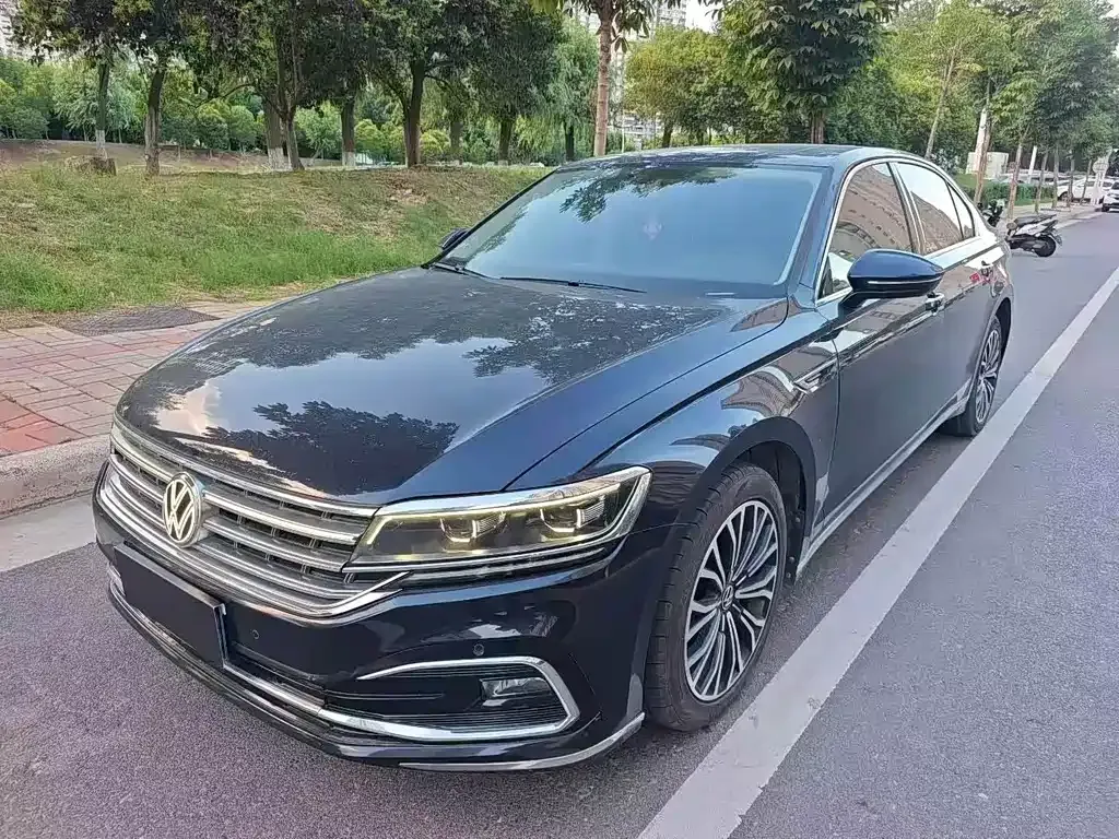 Volkswagen Phideon — фото 1