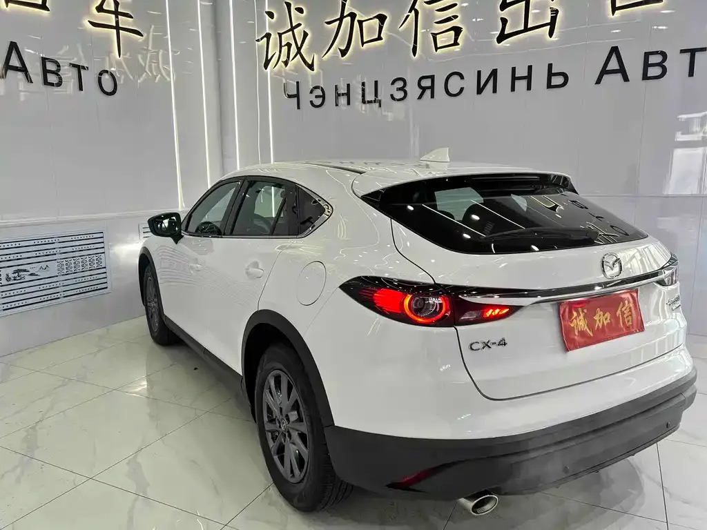 Mazda CX-4 — фото 8