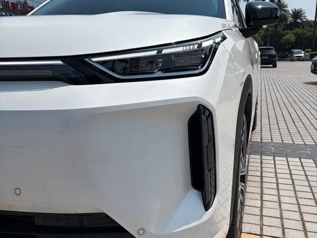 Aion i60 — фото 2