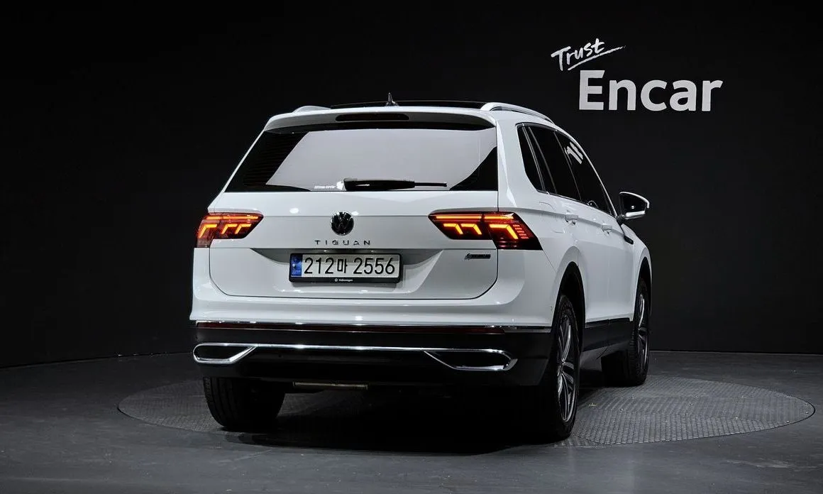 Volkswagen Tiguan — фото 2