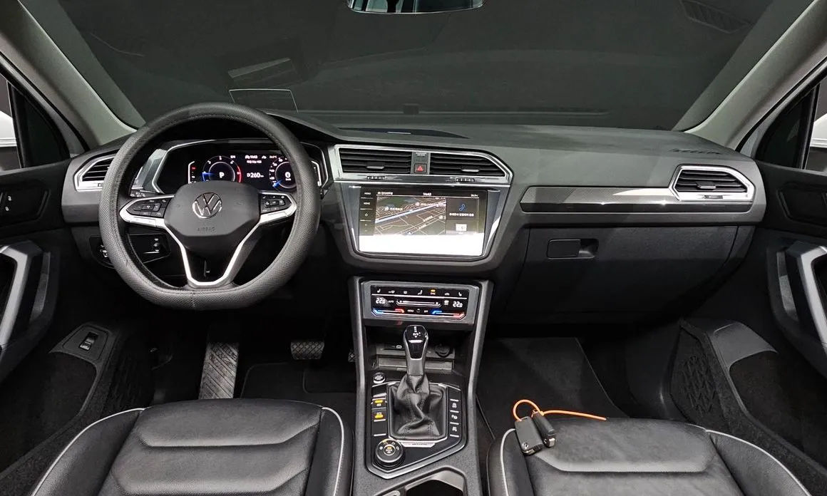 Volkswagen Tiguan — фото 7