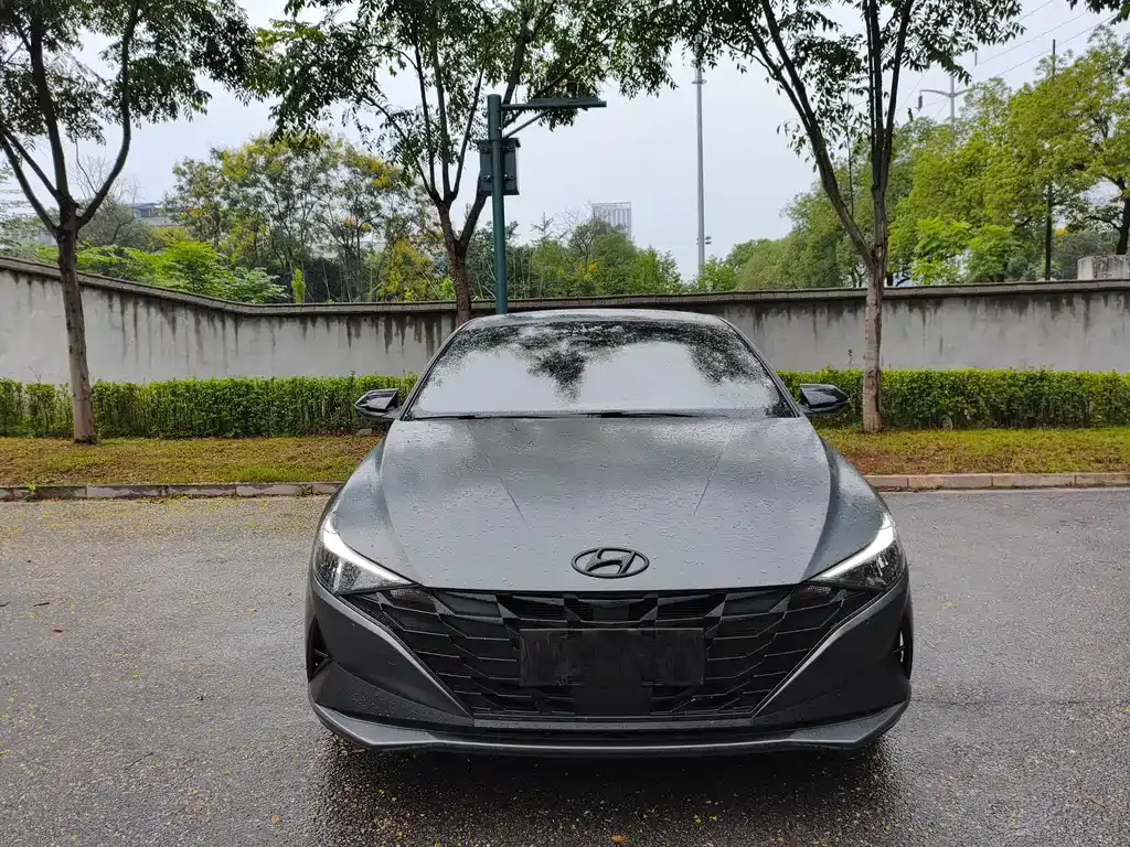 Hyundai Elantra — фото 8