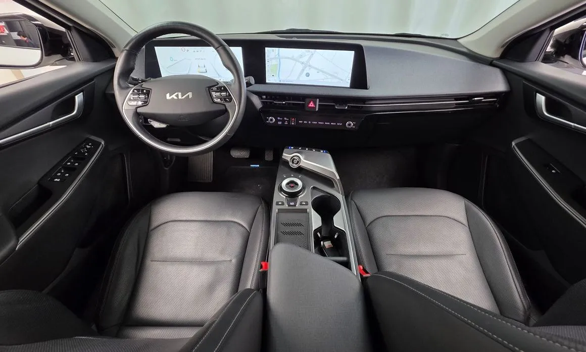 Kia EV6 — фото 8