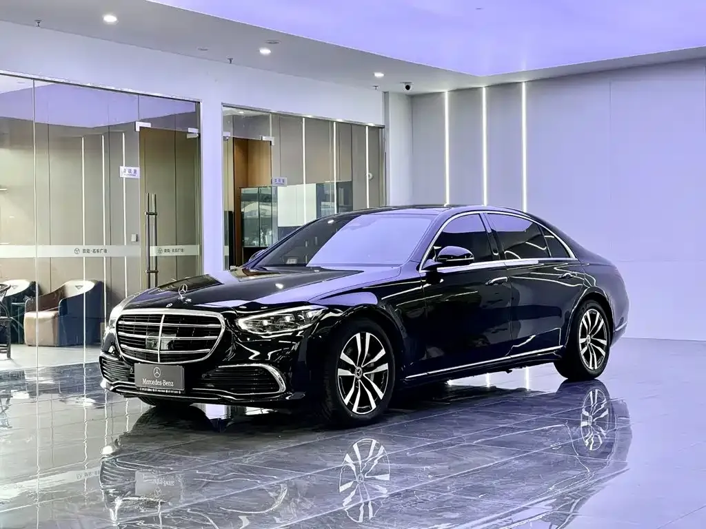 Mercedes-Benz S-Class — фото 1