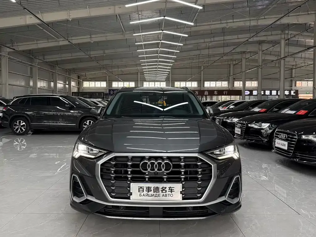 Audi Q3 — фото 2