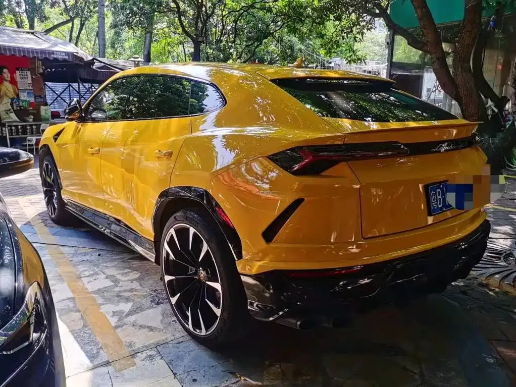 Lamborghini Urus — фото 7