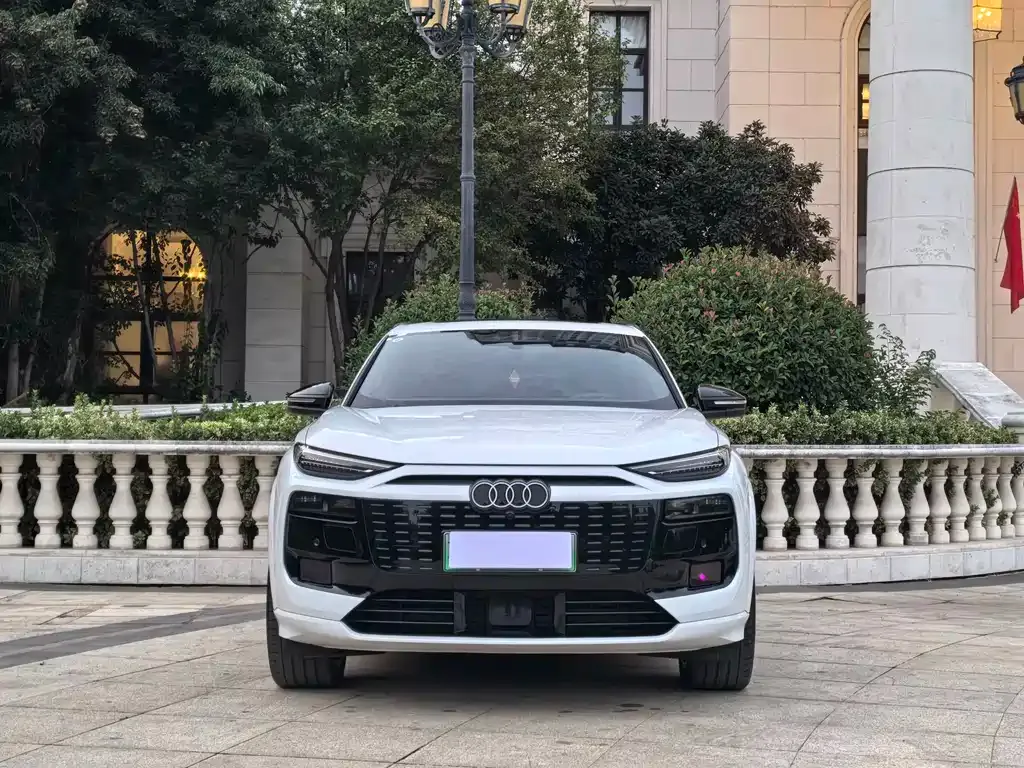 Audi Q6L e-tron — фото 7