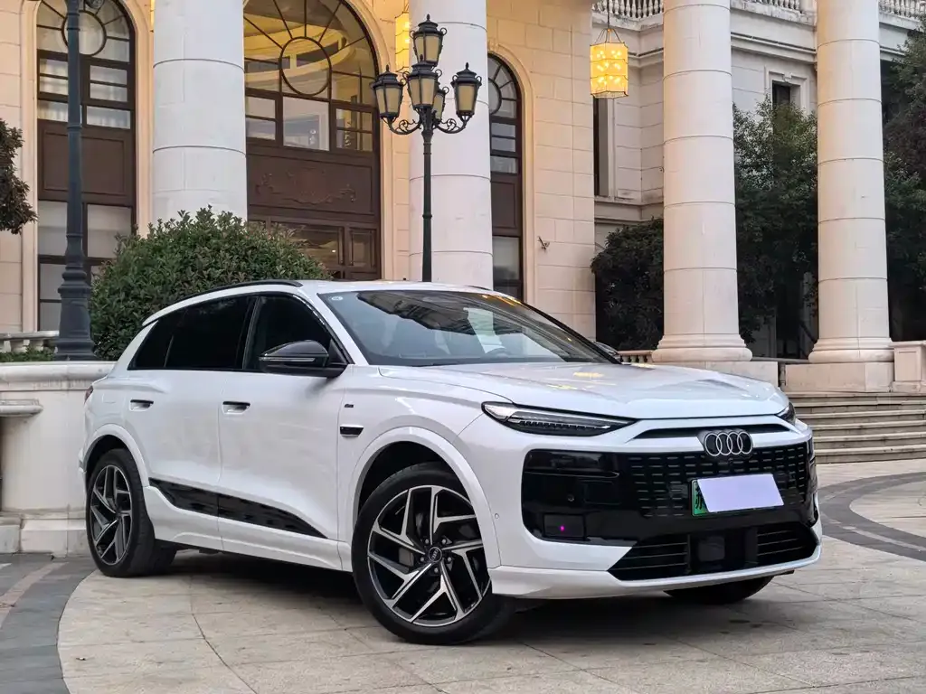 Audi Q6L e-tron — фото 10