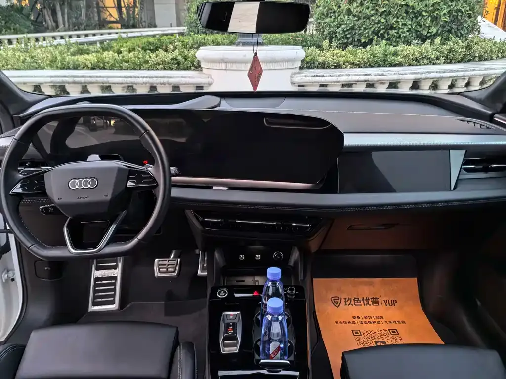 Audi Q6L e-tron — фото 4