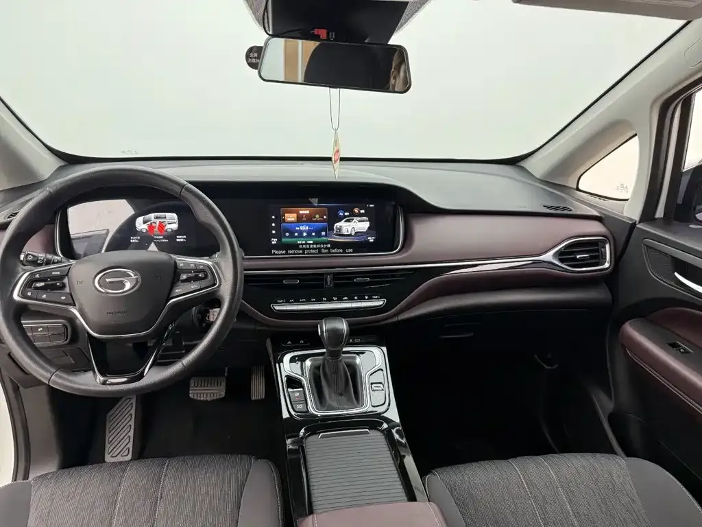 GAC Motor Trumpchi M6 — фото 4