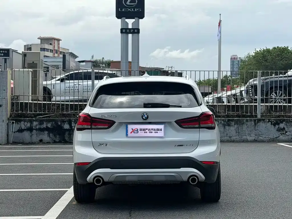 BMW X1 — фото 2