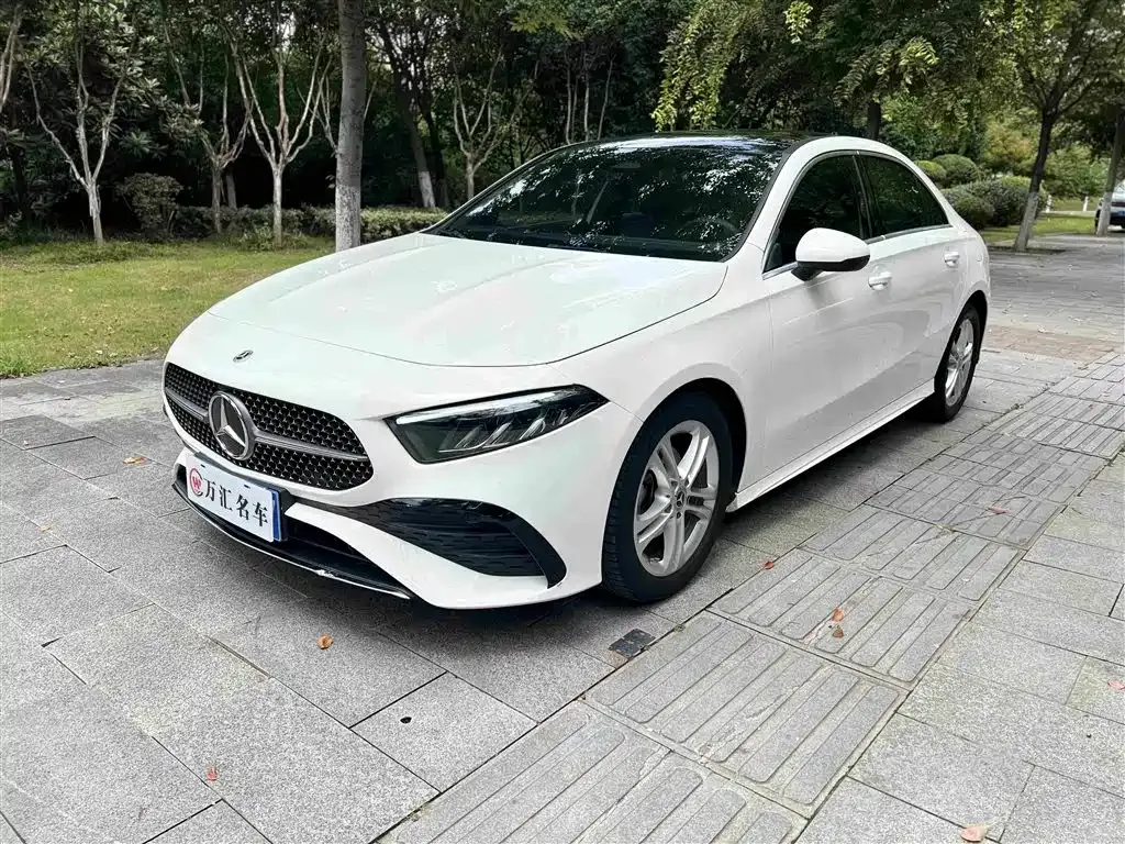 Mercedes-Benz A-Class — фото 9