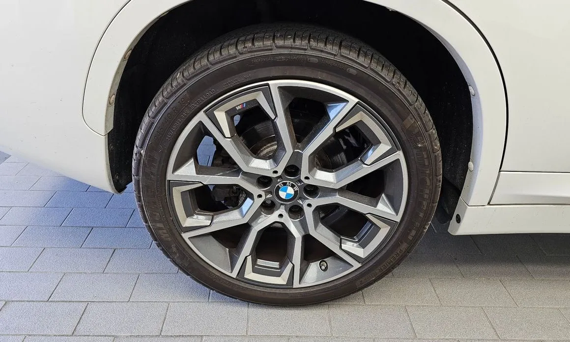 BMW X1 — фото 10