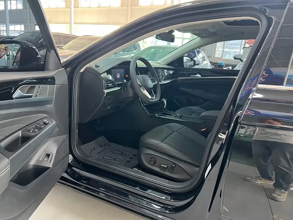Volkswagen Passat — фото 7