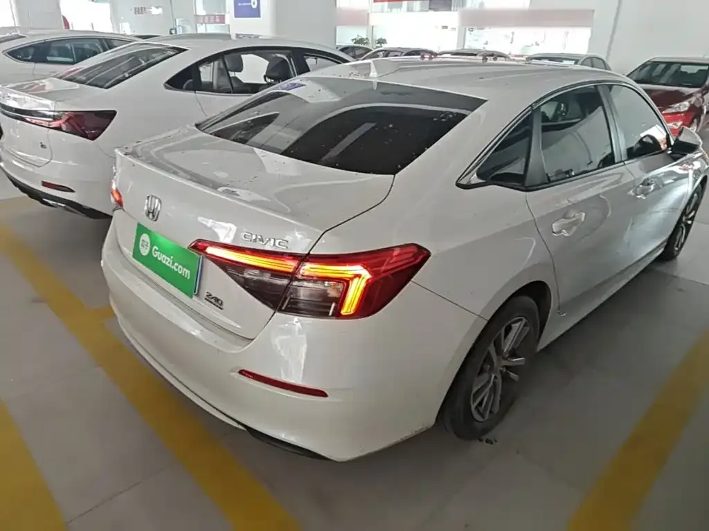 Honda Civic — фото 9