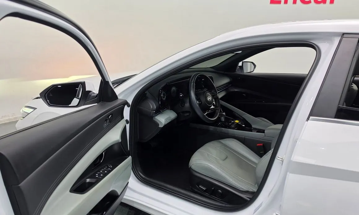 Hyundai AVANTE — фото 2