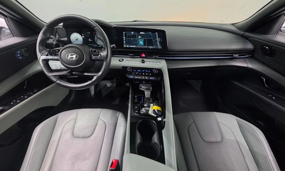 Hyundai AVANTE — фото 8