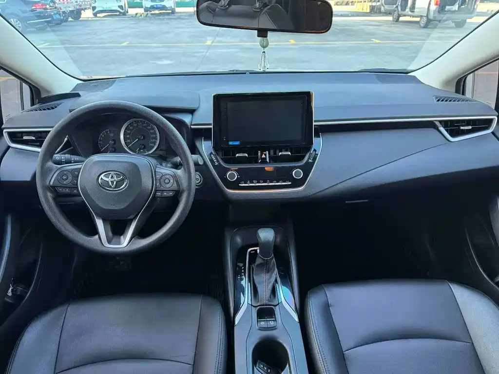 Toyota Corolla — фото 3