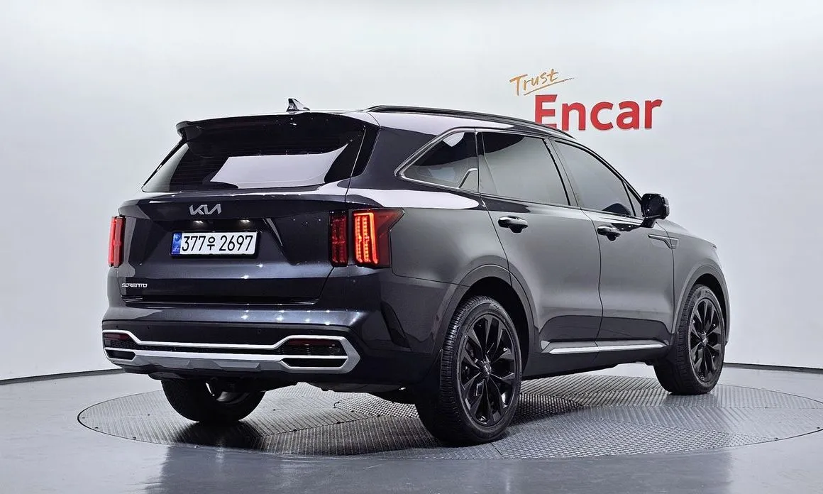 Kia Sorento — фото 7