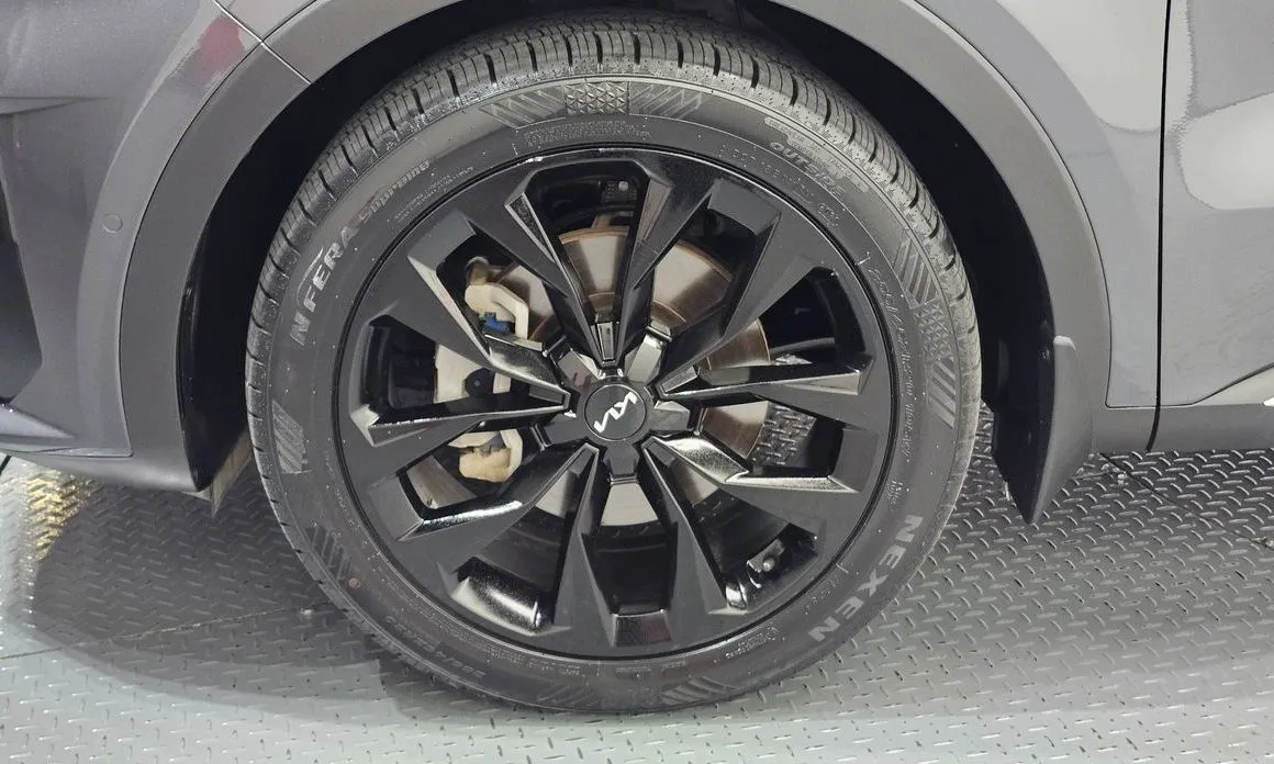 Kia Sorento — фото 3