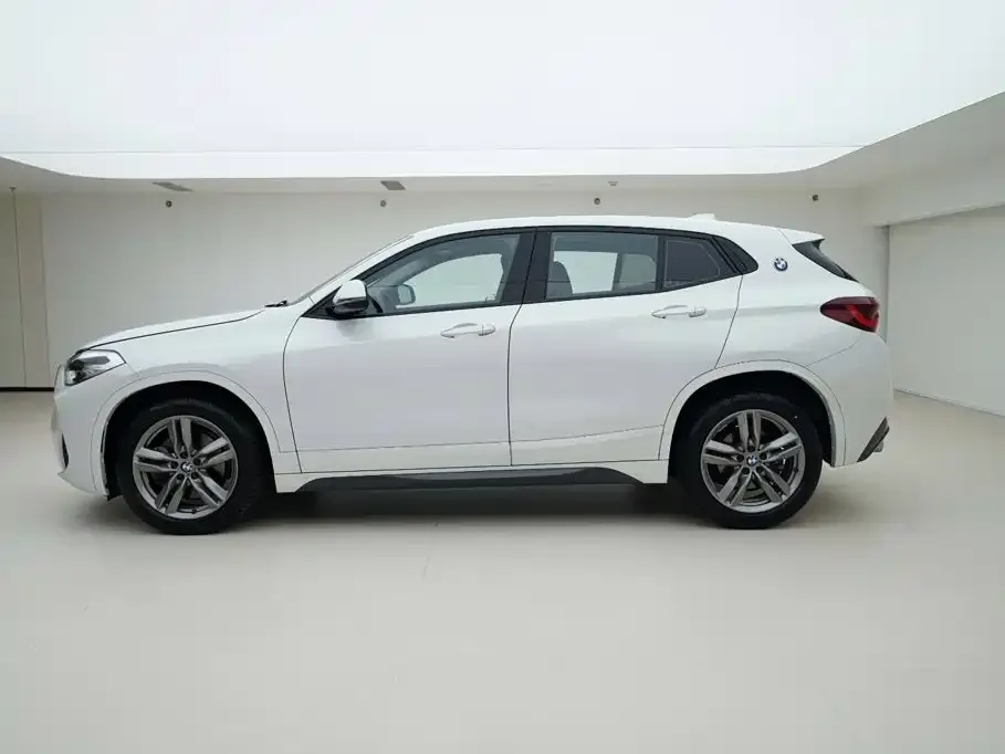 BMW X2 — фото 6